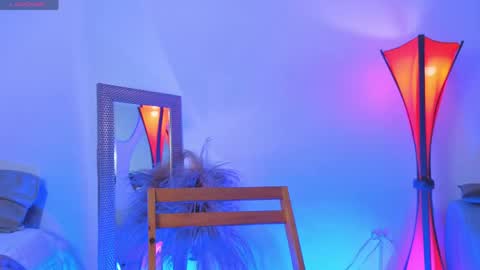 Fransheska online show from April 25, 11:35 am