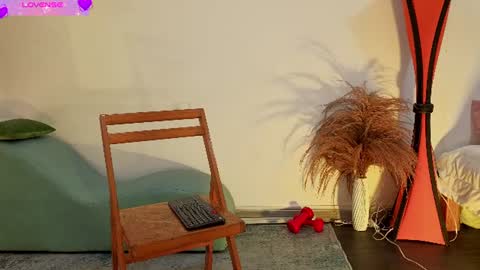 Fransheska online show from June 8, 11:32 am