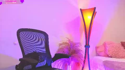 Fransheska online show from June 16, 11:46 am