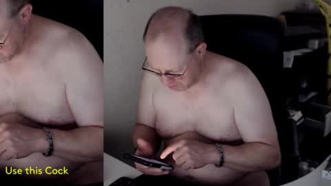 Snapshot of fransje_ chatting on December 13, 9:24 am Fransje online show from December 13, 9:24 am