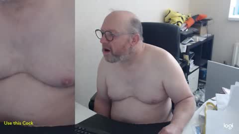 Snapshot of fransje_ chatting on March 29, 10:37 am Fransje online show from March 29, 10:37 am