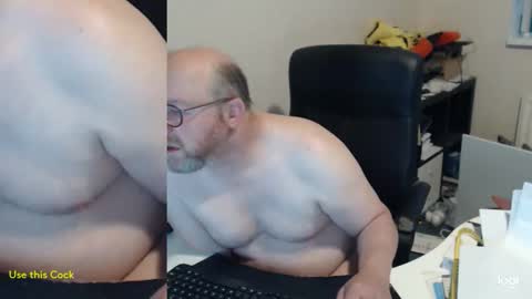 Snapshot of fransje_ chatting on April 4, 5:06 am Fransje online show from April 4, 5:06 am