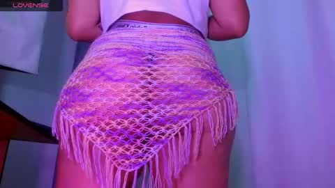 Snapshot of franysteell chatting on December 2, 9:10 pm FRANY STEELL online show from December 2, 9:10 pm