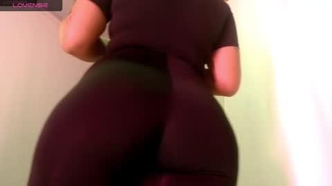 Snapshot of franysteell chatting on December 17, 8:48 pm FRANY STEELL online show from December 17, 8:48 pm