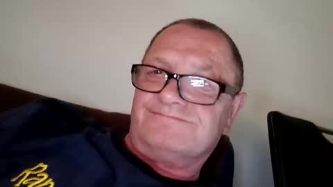 Wolfi online show from October 20, 12:05 pm