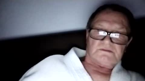 Wolfi online show from November 25, 5:24 pm