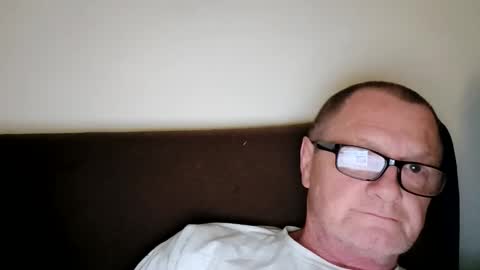 Snapshot of frauenfeind1 chatting on May 31, 6:42 am Wolfi online show from May 31, 6:42 am