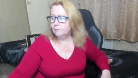 Snapshot of fraumartha chatting on November 20, 1:00 pm FrauMartha online show from November 20, 1:00 pm