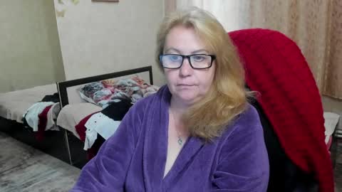 Snapshot of fraumartha chatting on June 5, 6:52 am FrauMartha online show from June 5, 6:52 am