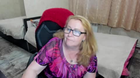 Snapshot of fraumartha chatting on June 5, 6:57 pm FrauMartha online show from June 5, 6:57 pm