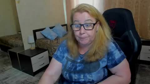Snapshot of fraumartha chatting on June 14, 1:13 pm FrauMartha online show from June 14, 1:13 pm