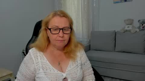 FrauMartha online show from July 17, 12:34 pm