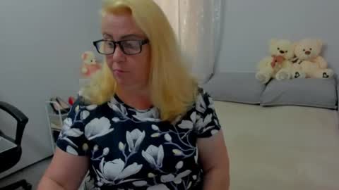 FrauMartha online show from July 30, 10:36 am