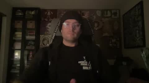 Snapshot of frbdycltr chatting on February 4, 7:14 am Free Body Culture 3 online show from February 4, 7:14 am