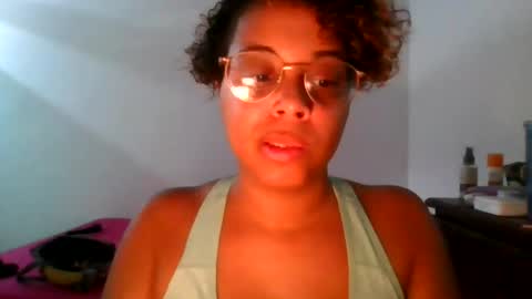 Snapshot of freakjawn1992 chatting on June 18, 12:22 am FreakJawn online show from June 18, 12:22 am