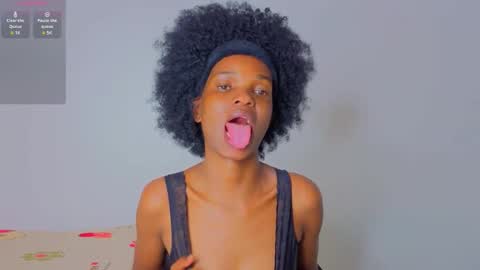 Snapshot of freakky_nessa chatting on November 17, 6:14 pm Nessa-Independent model online show from November 17, 6:14 pm