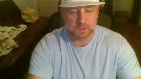 Snapshot of freakpopsickle69 chatting on March 6, 6:10 am poundyouout1969 online show from March 6, 6:10 am