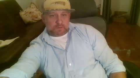 Snapshot of freakpopsickle69 chatting on April 1, 4:57 am poundyouout1969 online show from April 1, 4:57 am