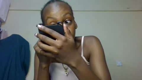 freaky_beauty online show from July 4, 4:07 am