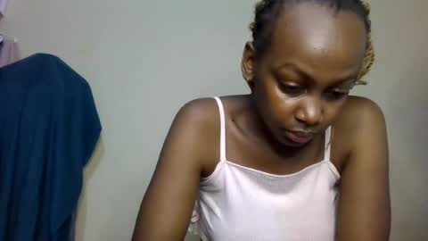 freaky_beauty online show from July 31, 4:50 pm