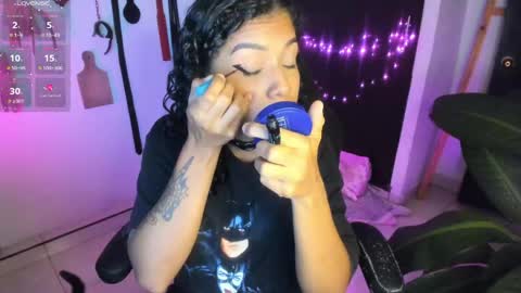 Snapshot of freaky_lia chatting on May 21, 1:12 am Lia Gomez online show from May 21, 1:12 am