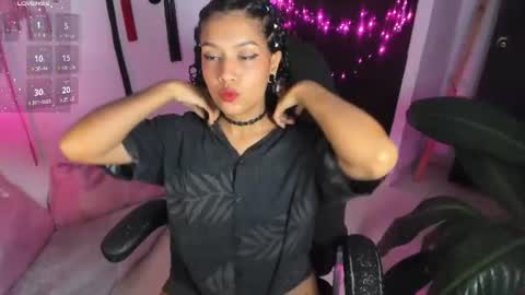 Snapshot of freaky_lia chatting on June 19, 11:52 pm Lia Gomez online show from June 19, 11:52 pm