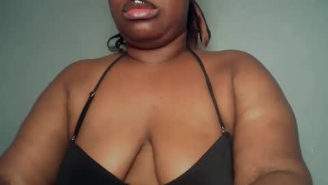 freaky slut5 online show from April 29, 4:49 am