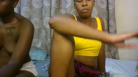 Freakies online show from November 4, 4:50 pm