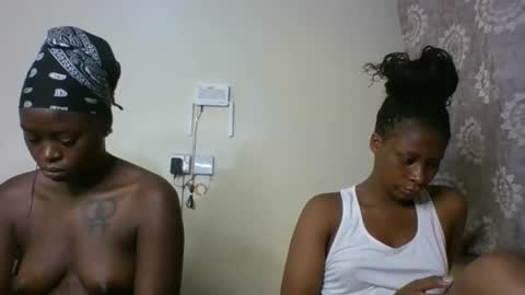 Freakies online show from November 30, 4:22 pm