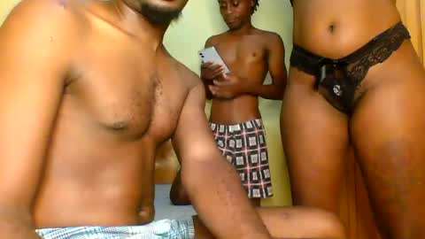 freakyg292511 online show from March 5, 4:52 am