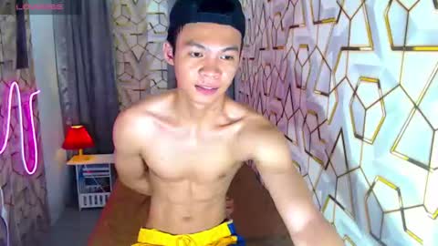 Mark online show from June 12, 10:36 am