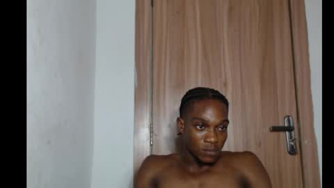 Snapshot of freakyslut30 chatting on March 5, 1:42 am freakyslut30 online show from March 5, 1:42 am