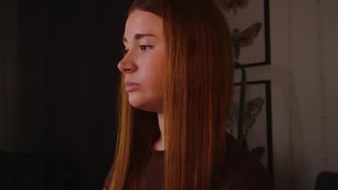 Snapshot of freckle_diyana chatting on September 27, 10:04 pm Diyana online show from September 27, 10:04 pm