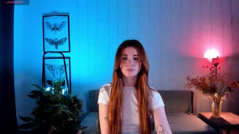 Snapshot of freckle_diyana chatting on October 14, 5:03 pm Diyana online show from October 14, 5:03 pm