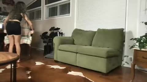 Snapshot of freckles4444 chatting on November 8, 11:47 pm freckles4444 online show from November 8, 11:47 pm