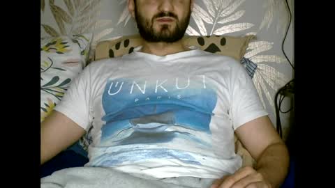 Snapshot of fred4games77 chatting on May 5, 5:37 am fred online show from May 5, 5:37 am