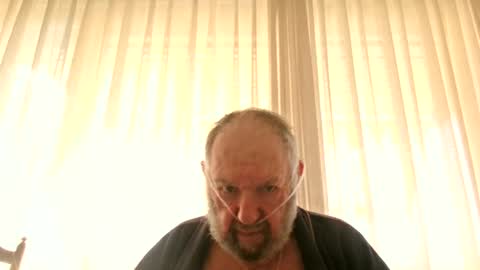 Snapshot of fredaldavid chatting on June 21, 8:28 am David Fredal online show from June 21, 8:28 am