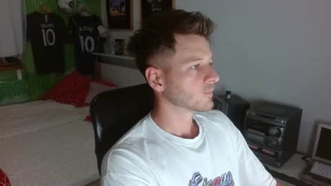 Snapshot of freddy_star chatting on June 19, 11:58 am Frederick Perin online show from June 19, 11:58 am