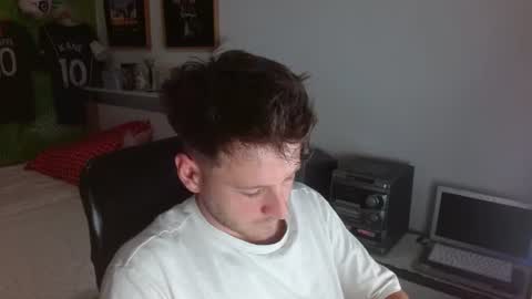 Snapshot of freddy_star chatting on June 21, 12:41 pm Frederick Perin online show from June 21, 12:41 pm