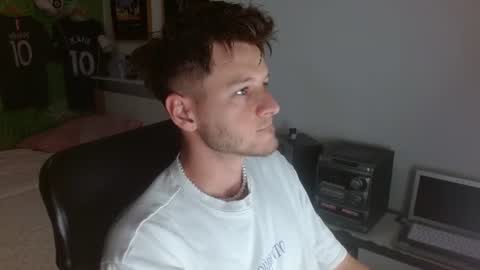 Snapshot of freddy_star chatting on June 26, 11:47 am Frederick Perin online show from June 26, 11:47 am