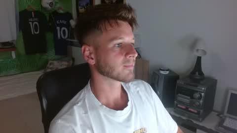 Snapshot of freddy_star chatting on July 6, 3:03 pm Frederick Perin online show from July 6, 3:03 pm