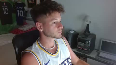 Snapshot of freddy_star chatting on July 9, 12:20 pm Frederick Perin online show from July 9, 12:20 pm