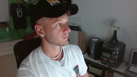 Snapshot of freddy_star chatting on July 10, 1:14 pm Frederick Perin online show from July 10, 1:14 pm
