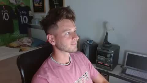 Snapshot of freddy_star chatting on July 15, 12:54 pm Frederick Perin online show from July 15, 12:54 pm