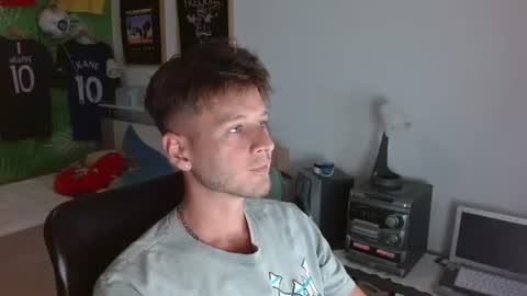 Snapshot of freddy_star chatting on July 22, 1:25 pm Frederick Perin online show from July 22, 1:25 pm