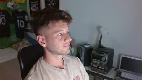 Snapshot of freddy_star chatting on July 28, 3:21 pm Frederick Perin online show from July 28, 3:21 pm