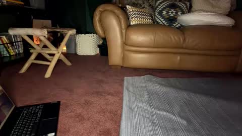 Snapshot of freddypj chatting on March 22, 4:49 am Freddy online show from March 22, 4:49 am