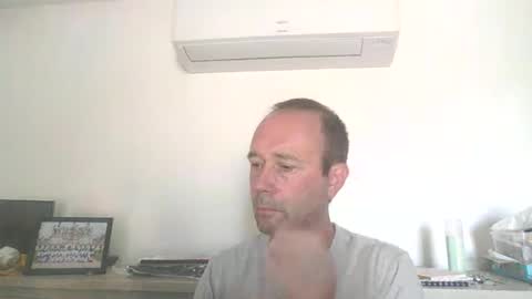 fredodu41 online show from June 21, 2:19 pm