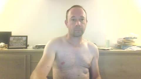 fredodu41 online show from June 23, 3:26 am