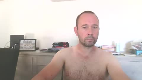 fredodu41 online show from July 6, 3:58 pm